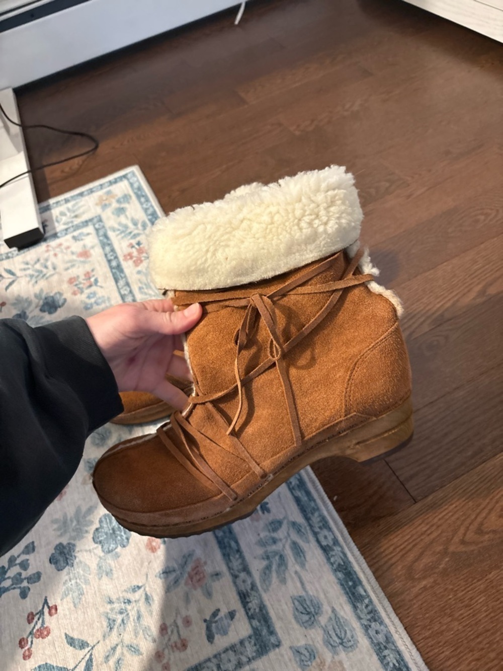 Cozy Suede Faux-Shearling Ankle Boots in Brown - Picture 3 of 9